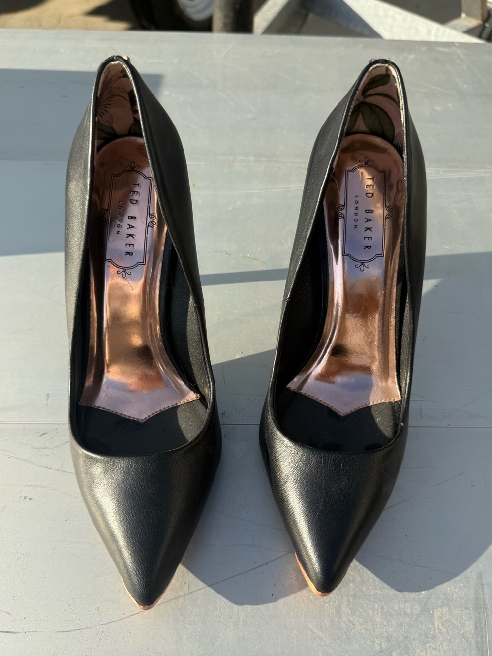 Ted Baker Black Pointed Toe Leather Pumps